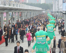 ���ڈԳ֡����ڳ�Խ�Ļ𱬑�(zh��n)ʿ