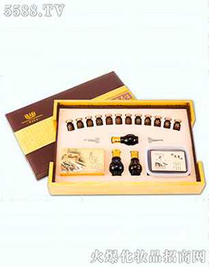 �V�������������yƷ���У��B(y��ng)�����Ŀ����ף��ķ��B(y��ng)�o��