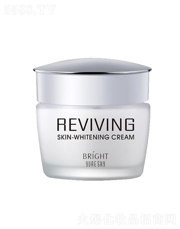 �V���лݷ��ջ����޹�˾���|˹�»�˪