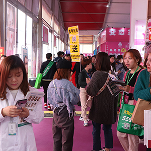 ���˵Ĉ�(ji��n)����͸¶�o�F����