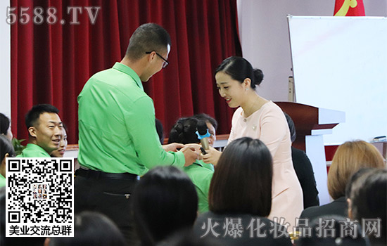 �ώ��ں��҂�����(d��ng)