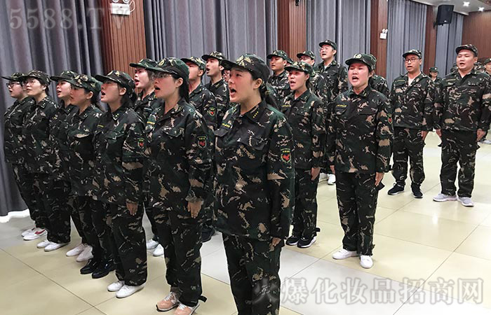 凝聚團隊夢，懷揣感恩心！