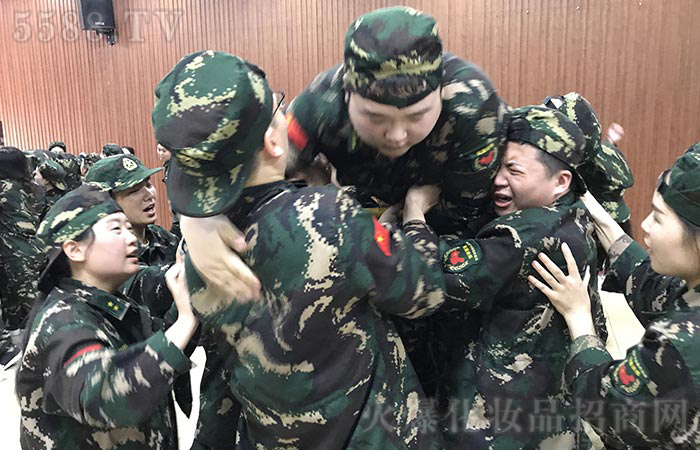 你的強大，只有堅持知道