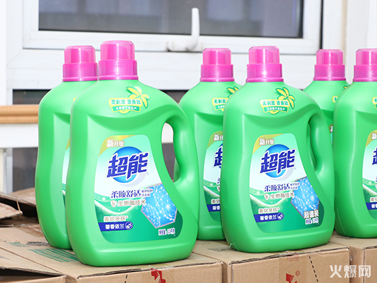 ������Ů��(ji��)���𱬾W(w��ng)�ɰl(f��)Ů�񌣌ٶY��