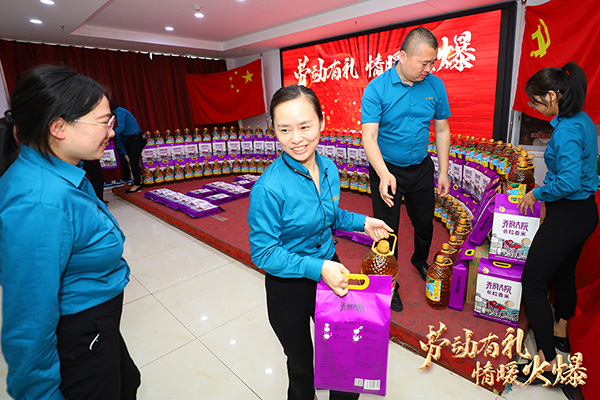 �ڄ��жY����ů�����𱬾W(w��ng)��T��������һ�ڄӹ�(ji��)������