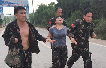 15����ͽ��ĥ�Z���𱬾W(w��ng)�T�;�Ӣ�F����O����